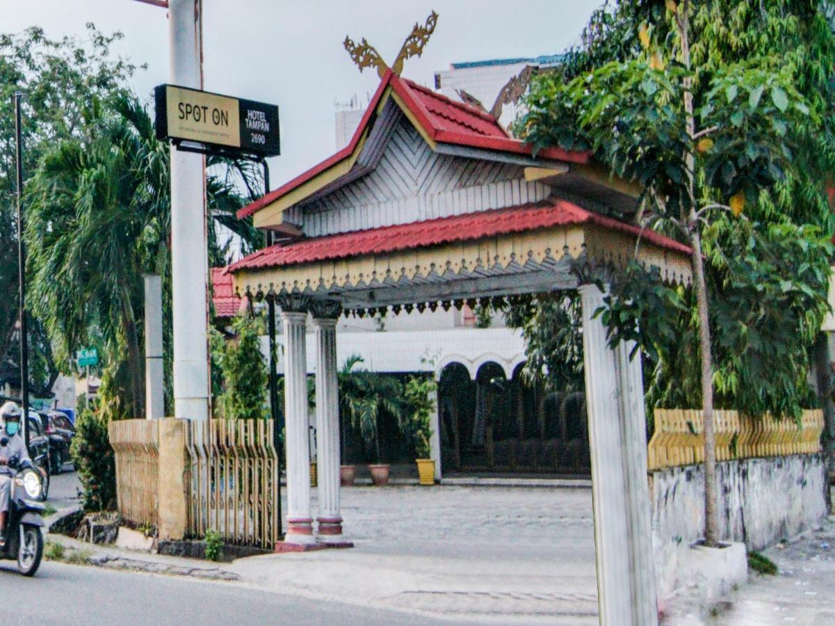 Oyo 2690 Hotel Tampan 페칸바루 외부 사진